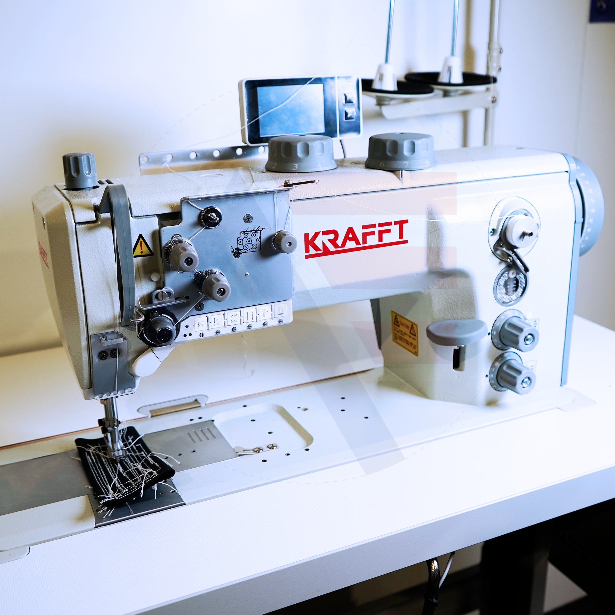 Krafft Kf-867-121232 1-Needle Triple-Feed Flat-Bed Machine With Automatic Functions